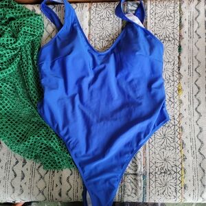 Thong 1 Pc + Cover Up